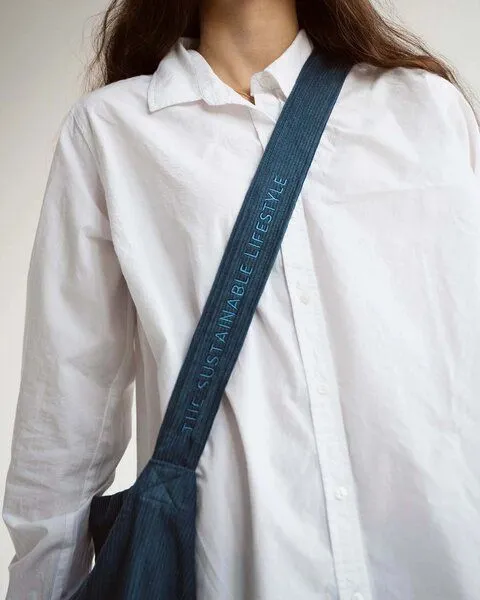 TINTOK TINTOK Mati Cord Tasche 100 % Bio-Baumwolle GOTS-zertifiziert, Dark denim, – Produktbild 3 von 4