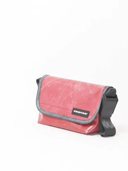Freitag Freitag F41 Hawaii Five-O - red (000004289865) – Produktbild 2 von 3