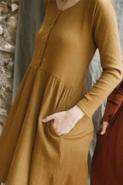 TIRALAHILACHA TIRALAHILACHA June Raglan Sleeve Dress, Grün, – Produktbild 1 von 4