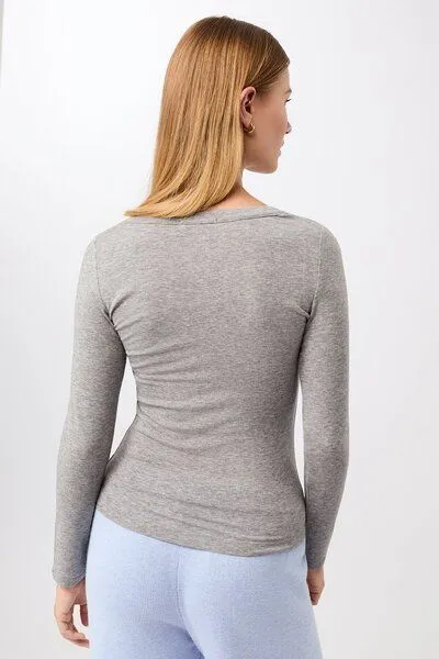 mandala mandala Slim V-Neck, Grey-melange (grau), – Produktbild 2 von 4