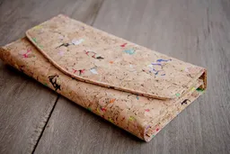 BY COPALA BY COPALA Portemonnaie - Vegan, Brieftasche aus Recycling-Kork Bunt – Produktbild 1 von 1