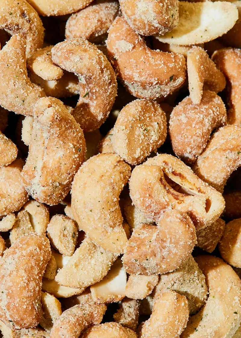 KoRo Cashewkerne mit Sour Cream and Onion Gewürz 500 g – Produktbild 2 von 5
