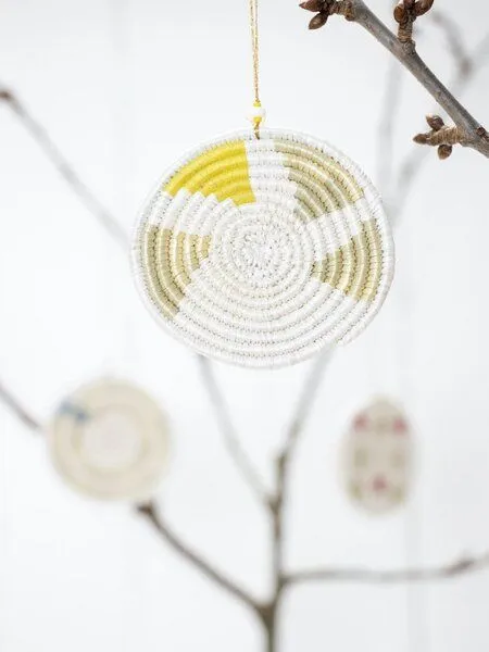 WomenCraft WomenCraft Christbaumschmuck & Dekoanhänger - 7cm, Inyabu gelb (gelb), – Produktbild 3 von 4