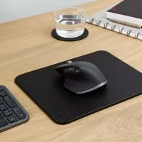 GOOD WILHELM GOOD WILHELM Mousepad OSKAR aus Vachetta Leder (Pflanzlich gegerbt) – Produktbild 1 von 1