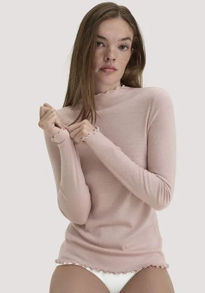 hessnatur hessnatur Mock-Neck Longsleeve Pointelle aus reiner Bio-Merinowolle, Mattrosa, – Produktbild 2 von 4