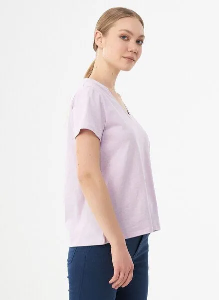 ORGANICATION ORGANICATION Damen Basic T-Shirt aus Bio-Baumwolle mit V-Ausschnitt, Lavender fog, – Produktbild 3 von 4