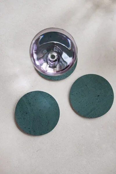 Clarissakork Clarissakork 6er Set Glasuntersetzer aus Kork, Smaragd (grün), – Produktbild 1 von 2