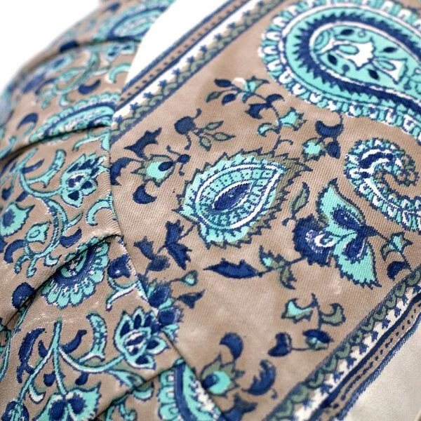 BAGHI BAGHI Meditationskissen Halbmond Jaipur, Taupe-blau, – Produktbild 3 von 3