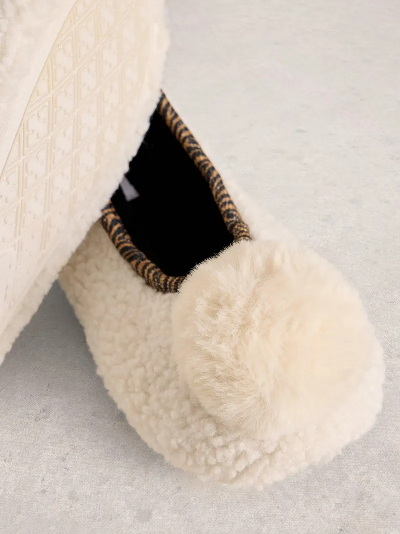 White Stuff Ballerina-Hausschuhe mit Bommel - S, Blasses elfenbein, – Produktbild 3 von 4