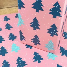 Bow & Hummingbird Bow & Hummingbird Geschenkpapier Christmas Trees – Produktbild 1 von 1