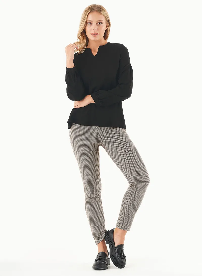 ORGANICATION ORGANICATION Damen vegan Bluse Ecovero Schwarz, Schwarz, – Produktbild 1 von 6
