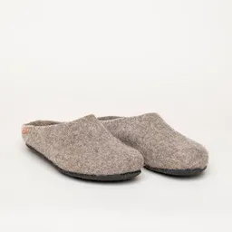 Magicfelt Magicfelt Gottstein naturbelassene ungefärbte Filzpantoffeln Hausschuhe – Produktbild 1 von 1