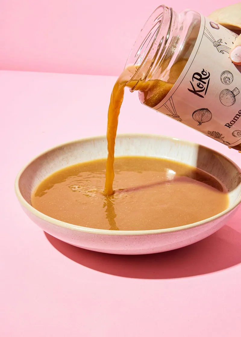KoRo Vegane Miso Ramen Brühe | 6 x 720 ml – Produktbild 2 von 5