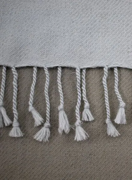 Djian Djian NOVA – Schal aus Merino-Wolle, mulesing-frei, Grün, – Produktbild 3 von 3