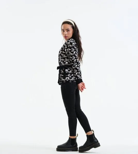 Gary Mash GARY MASH Wickelcardigan Mina aus feinem Jacquardstrick, Abstrakt (schwarz-weiß), – Produktbild 3 von 4