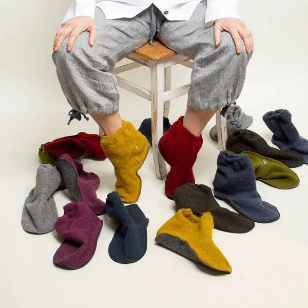 nahtur-design nahtur-design Fuß- und Pulswärmer aus 100% Schurwolle | natürliche Wärme, Beere (lila), – Produktbild 2 von 4