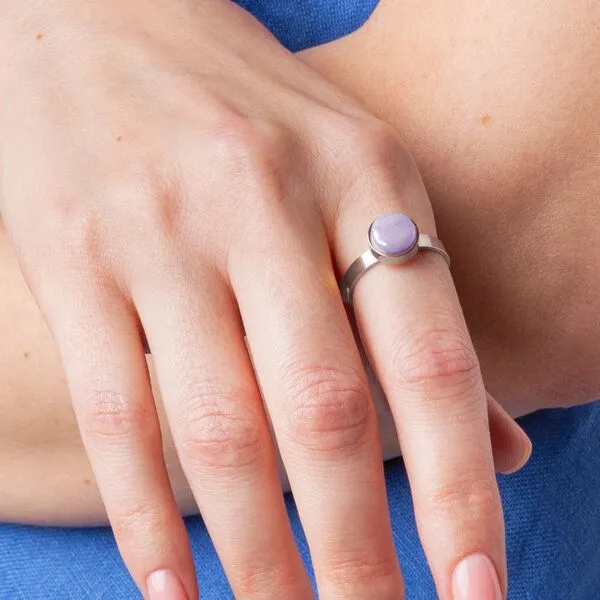 ALEXASCHA ALEXASCHA Größenverstellbarer Ring mit Stein, Lavendel, – Produktbild 2 von 4