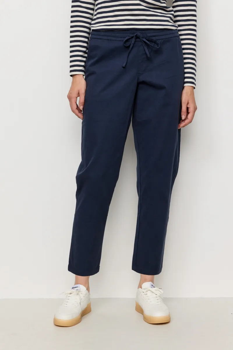 recolution Recolution Damen vegan Jogginghose Chino Kale Dark Navy, Extra dunkelblau, – Produktbild 2 von 2