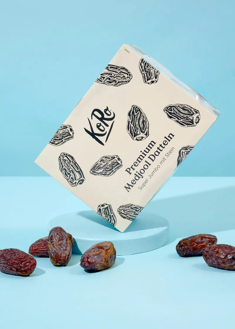 KoRo Premium Medjool Datteln mit Stein 1 kg – Produktbild 1 von 5