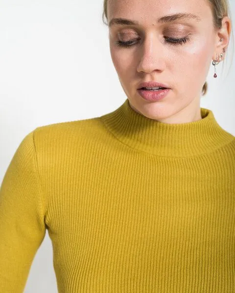 Alma & Lovis Alma & Lovis Rollkragen-Pullover aus Bio-Baumwolle | Rolli, Sulfur (gelb), – Produktbild 2 von 4