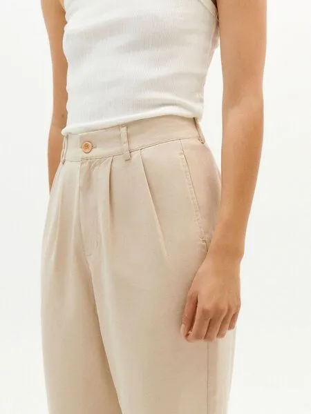 thinking mu thinking mu Bundfaltenhose - Hemp Rina - aus Bio-Baumwolle, Pearl (natur), – Produktbild 3 von 4