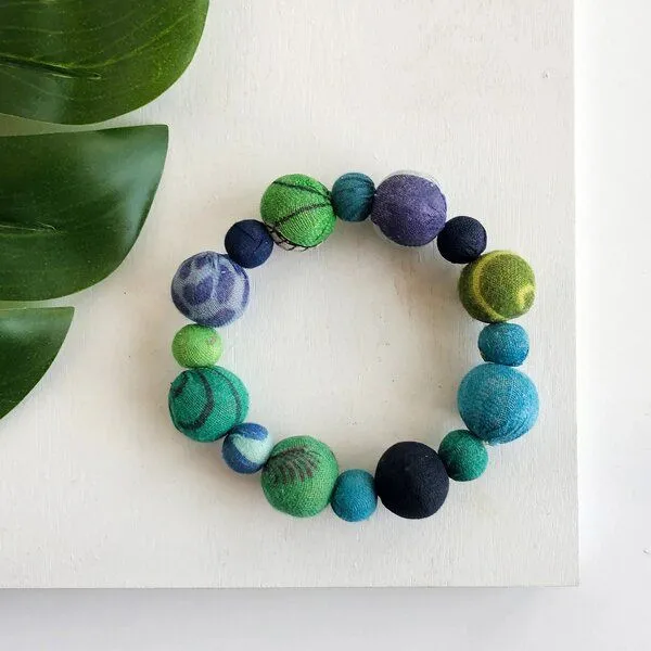 Worldfinds Worldfinds Kantha Armband Betty Bauble, Blau, – Produktbild 1 von 2