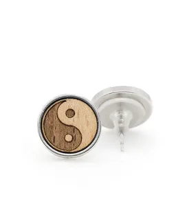 Schmuckfach Schmuckfach Holzohrstecker, Buchenholz und Edelstahl, verschiedene Motive – Produktbild 1 von 1