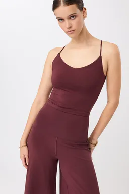 mandala MANDALA Damen vegan Top Cropped Pilates Ruby – Produktbild 1 von 1