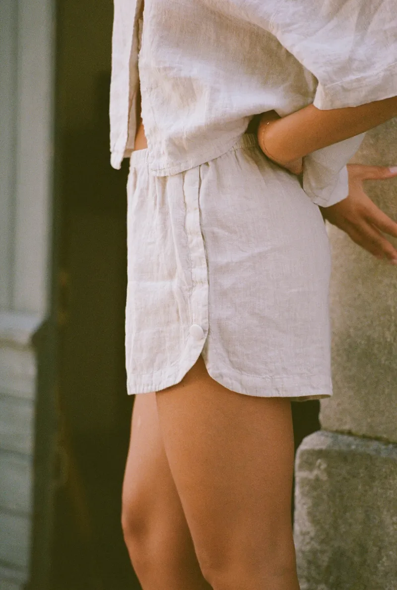 Nénés Nénés Damen vegan Shorts Acha Ecru, Beige, – Produktbild 1 von 2