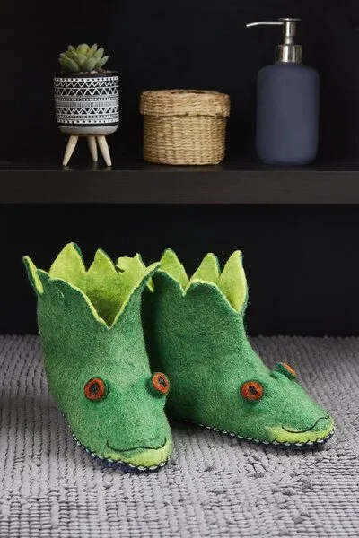 short'n'pietz short'n'pietz Filz Hausschuhe für Erwachsene handgefilzt Frosch aus 100% Schafswolle, Grün, – Produktbild 2 von 4