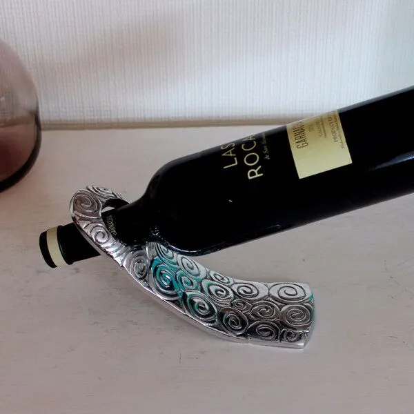 Mitienda Shop Mitienda Shop Weinflaschenhalter aus Zinn "Schnecke" – Produktbild 3 von 4