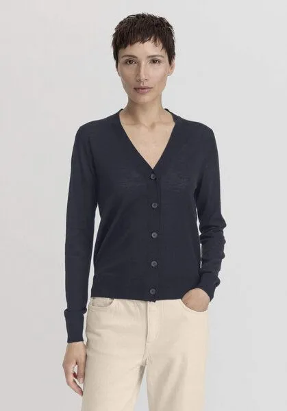 hessnatur hessnatur Strickjacke Regular aus reiner Bio-Merinowolle, Marine, – Produktbild 1 von 4