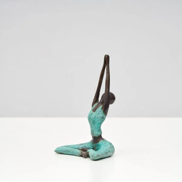 Moogoo Creative Africa Moogoo Creative Africa Bronze-Skulptur Yoga "Adeline" | by Hamidou | Unikate, Türkis, – Produktbild 1 von 3