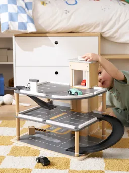 Vertbaudet Kinder Parkhaus mit 3 Etagen aus Holz FSC® – Produktbild 1 von 1