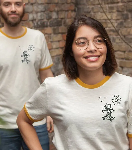 päfjes Leon Leo Longboard - päfjes Ringer Unisex T-Shirt - Fair gehandelt aus Baumwolle (Bio) Slub – Produktbild 1 von 4