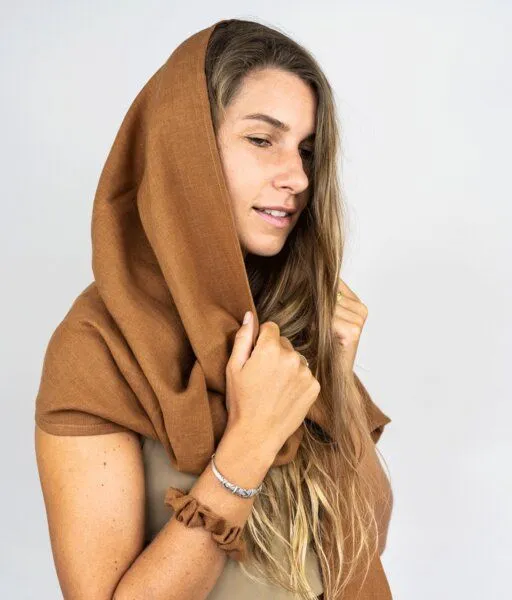 obumi obumi Haargummi - Scrunchie aus Leinen, Cinnamon, – Produktbild 3 von 4
