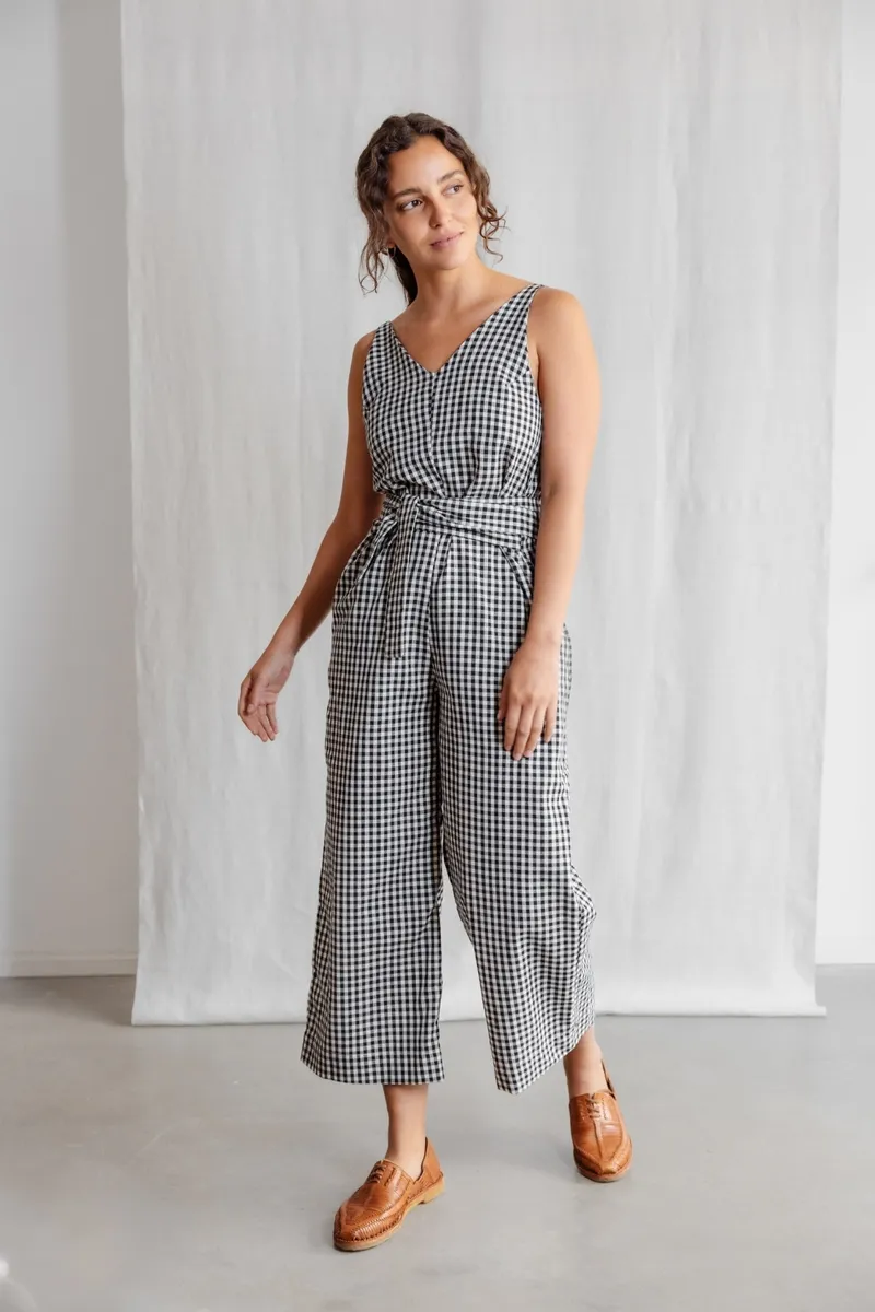 Jyoti - Fair Works Jyoti - Fair Works Damen vegan Jumpsuit Biologisch Baumwolle Parvi Kariert, Schwarz, – Produktbild 2 von 2