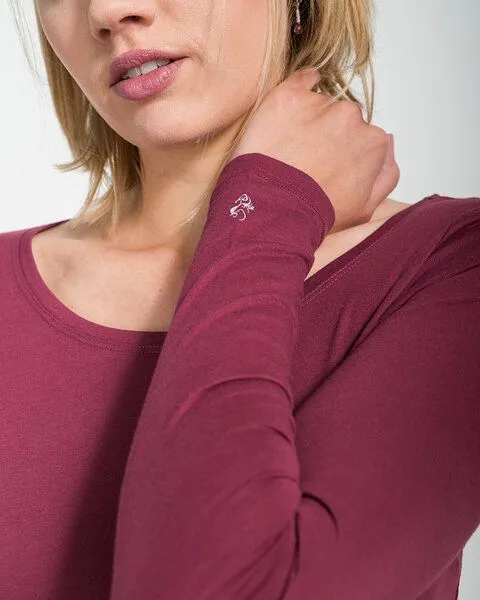 Alma & Lovis Alma & Lovis Langarmshirt aus 100% Bio-Baumwoll-Jersey (kbA) | Pure Shirt, Dunkelrot, – Produktbild 3 von 4