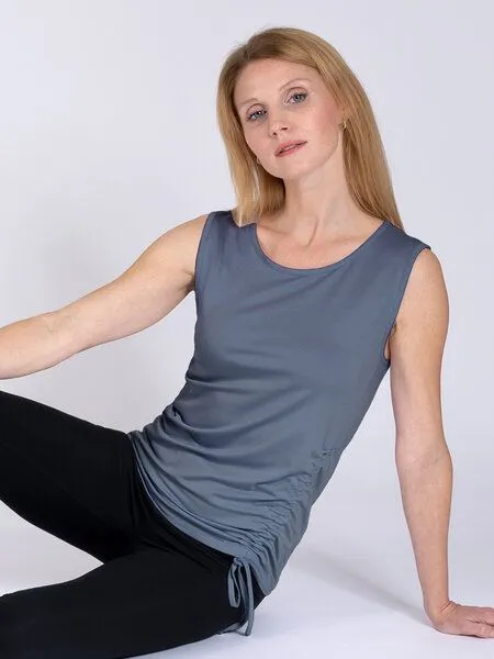 Magadi Magadi Yoga Shirt DIANA aus Naturmaterial, Grau (blue grey), – Produktbild 1 von 3