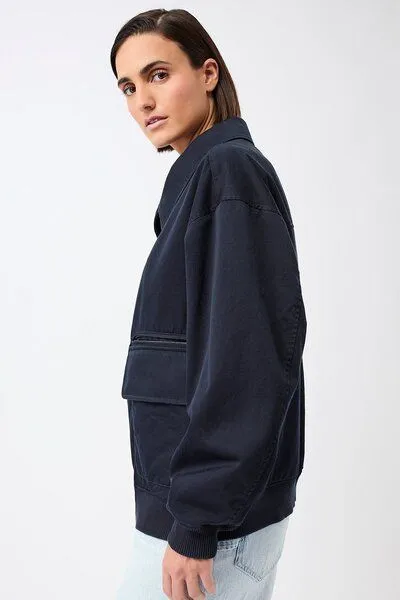 LangerChen LangerChen Blousonjacke mit großen Taschen, Navy (blau), – Produktbild 2 von 4