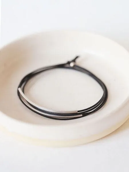 pikfine pikfine Tube Armband “Tingval” silber, Schwarz, – Produktbild 1 von 4