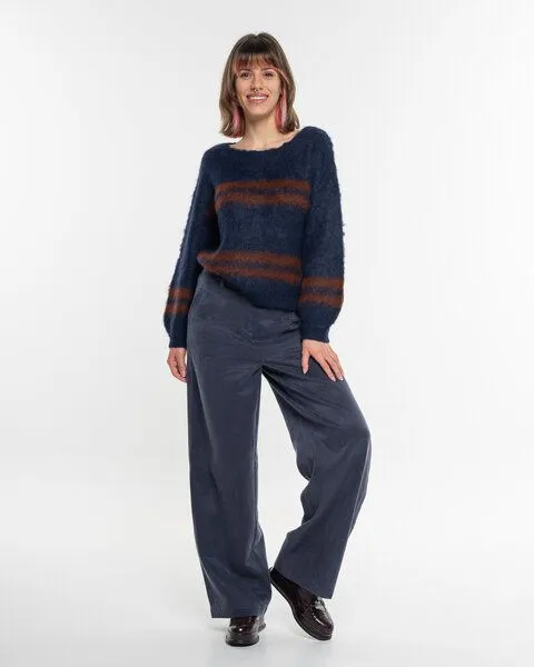 Alma & Lovis Alma & Lovis Flauschig gebrushter Pullover aus Alpakastrick | Brushed Stripe Pulli, Navy (blau), – Produktbild 2 von 4