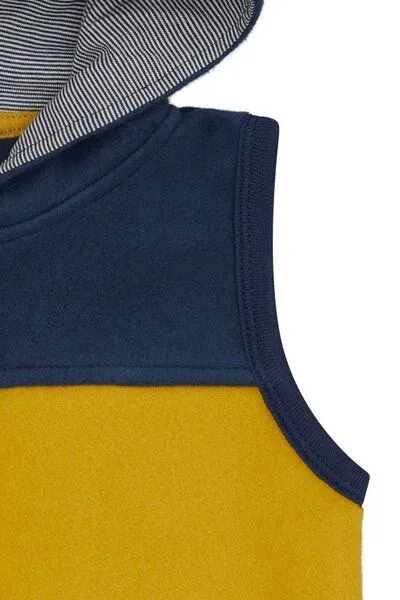 loud + proud loud + proud Babys & Kinder Weste aus Baumwoll-Fleece, GOTS-zertifiziert, Curry(gelb), – Produktbild 3 von 3