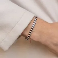 juni juni Breites Perlenarmband "Tender Punk" schwarz / rosa – Produktbild 1 von 1