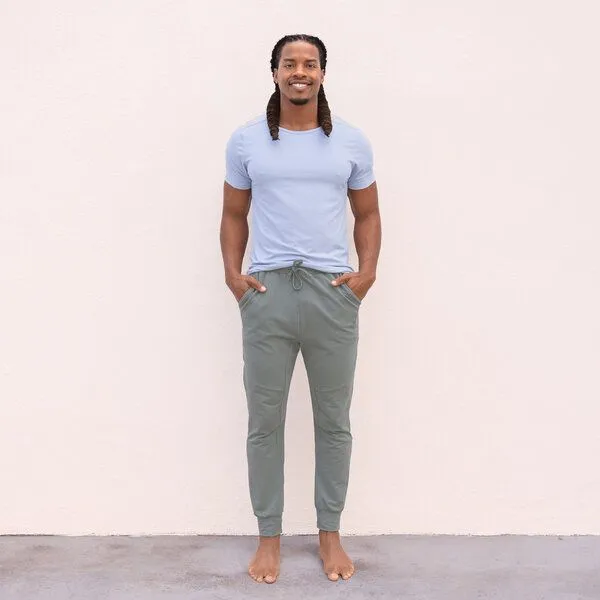 Jaya Jaya ADI UNI - Männer/Damen - Sweathose mit Taschen für Yoga und Freizeit aus Biobaumwolle, Agave/grün, – Produktbild 2 von 3
