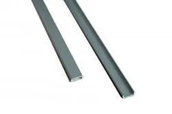 woodstore24 Abdeckleiste für Universal WPC Pfosten (Alu) silber eloxiert in der Länge 1400 mm – Produktbild 1 von 1
