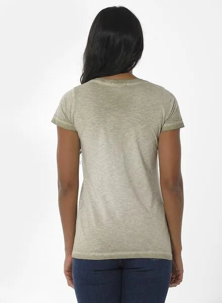ORGANICATION ORGANICATION Cold Pigment Dyed T-Shirt aus Bio-Baumwolle mit Frucht-Print, Grün(olive), – Produktbild 4 von 4