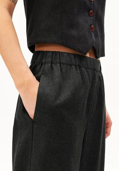 ARMEDANGELS ARMEDANGELS JONVAALIE PREMIUM Damen Webhose aus TENCEL Lyocell, Steel melange, – Produktbild 2 von 3