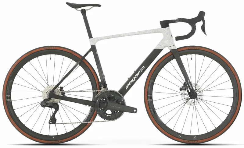 Megamo Megamo Raise 05 Grau Modell 2026 – Produktbild 1 von 1