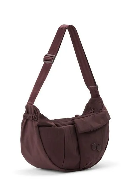 PINQPONQ PINQPONQ Crossbody Bag Krumm Medium, Crinkle mahagoni, – Produktbild 2 von 4